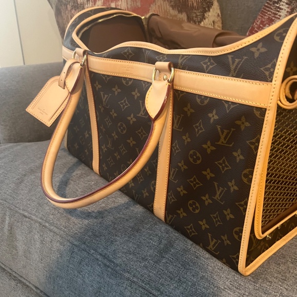 Louis Vuitton Dog Carrier - Picture 4 of 14